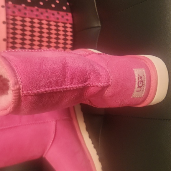 UGG Pink Shearling Boots - Picture 2 of 9